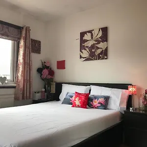 Holiday home Spacious House 15min To Canary Wharf/o2/excel/central